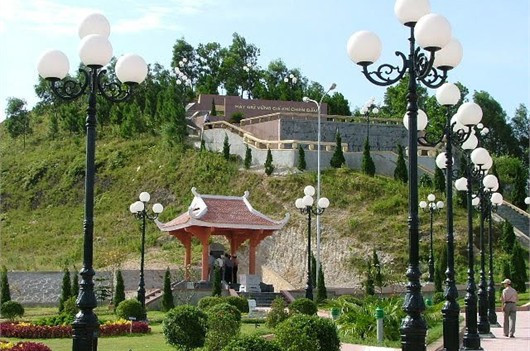 Khu mộ cố Tổng Bí thư Trần Phú Khu mộ cố Tổng Bí thư Trần Phú