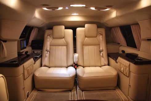 Nội thất của Cadillac Escalade Becker.