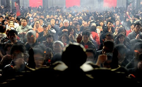 Quang cảnh một ngôi chùa của đạo Lão ở Đài Bắc sáng mùng 1 Tết.