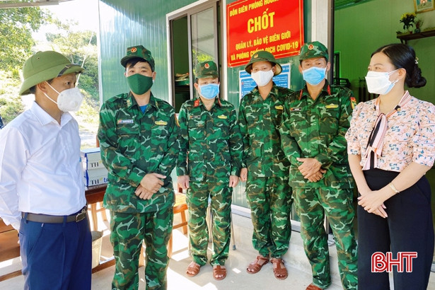 Kiểm soát chặt người và phương tiện ra, vào địa bàn Vũ Quang