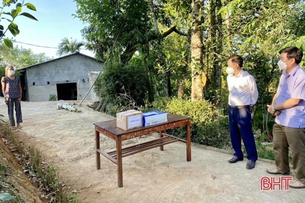 Kiểm soát chặt người và phương tiện ra, vào địa bàn Vũ Quang