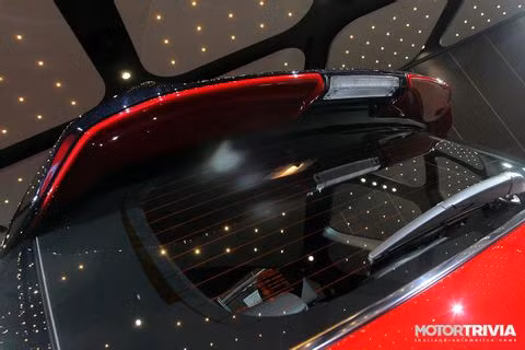 Cận cảnh Toyota Fortuner GR Sport 2021 vừa ra mắt, giá 57.000 USD