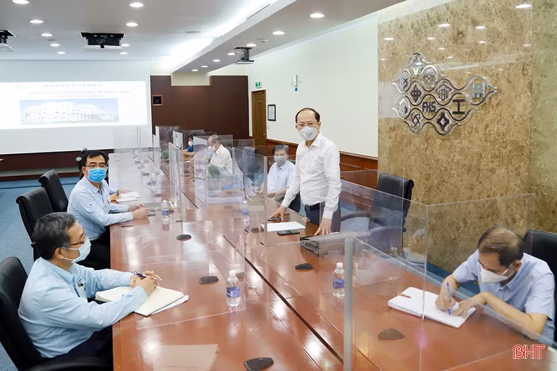 Chủ động phòng chống dịch, duy trì sản xuất trong KKT Vũng Áng