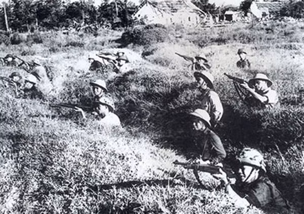 Xây dựng lực lượng vũ trang Hà Tĩnh chính quy, tinh nhuệ, từng bước hiện đại