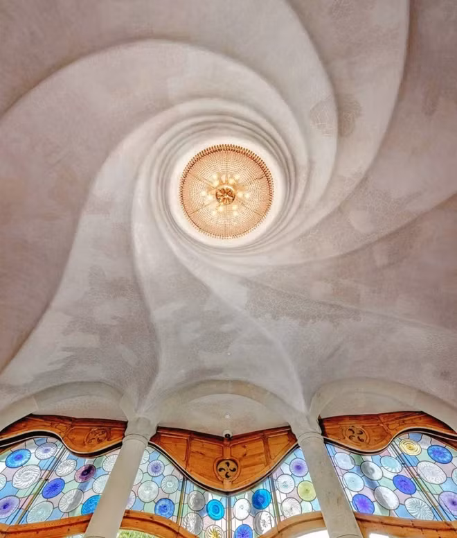 Ngôi nhà hơn 100 tuổi có thiết kế độc đáo ở Barcelona