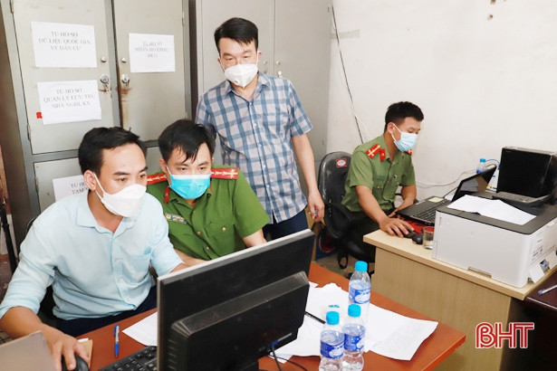 Hoàn thành lấy mẫu xét nghiệm cho 11.454 người dân thị trấn Xuân An