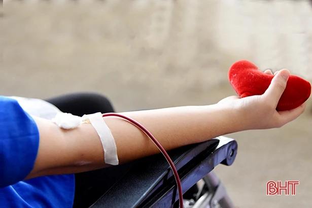 Tiếp nhận 264 đơn vị máu bổ sung cho Bệnh viện Đa khoa tỉnh Hà Tĩnh