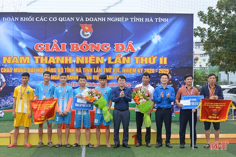 Sở Y tế Hà Tĩnh vô địch Giải Bóng đá nam thanh niên lần thứ II