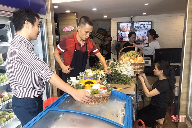 Rực rỡ sắc hoa hướng tới chị em Hà Tĩnh dịp 20/10