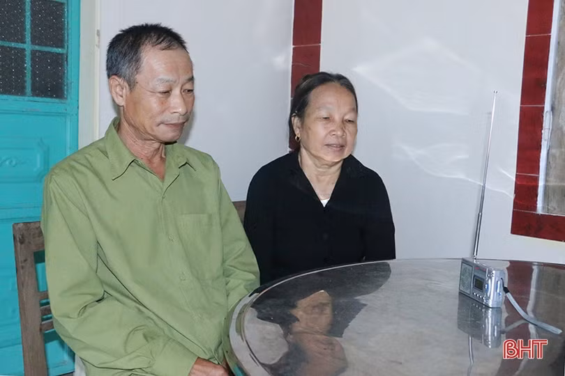 Người dân Hà Tĩnh theo dõi Đại hội Đảng bộ tỉnh với những kỳ vọng mới