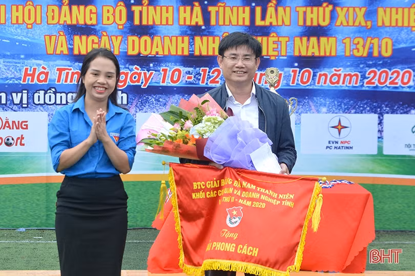 Sở Y tế Hà Tĩnh vô địch Giải Bóng đá nam thanh niên lần thứ II