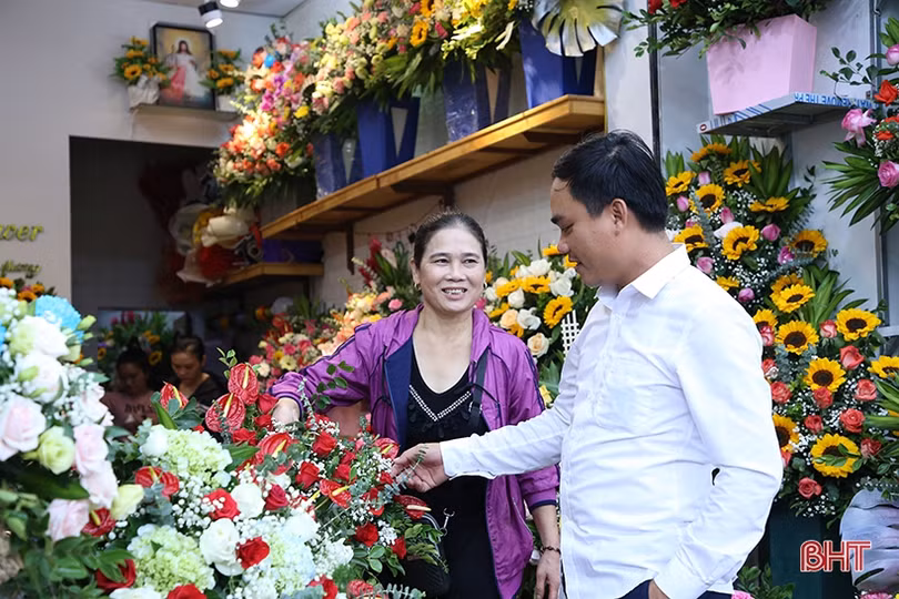 Rực rỡ sắc hoa hướng tới chị em Hà Tĩnh dịp 20/10