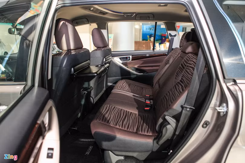 Chi tiết Toyota Innova 2.0G AT giá 865 triệu đồng