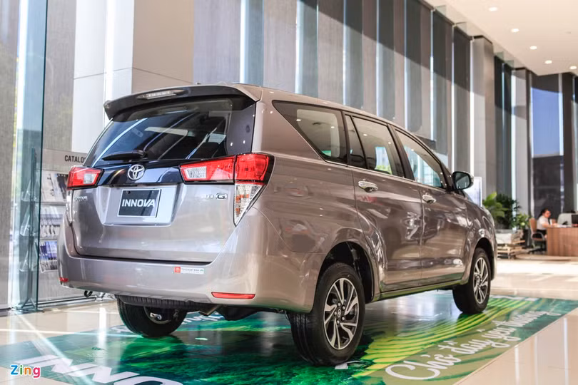 Chi tiết Toyota Innova 2.0G AT giá 865 triệu đồng