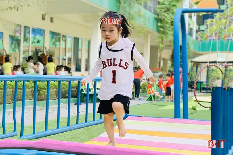 Vui khỏe hội thi Sasuke Trường Mầm non Trí Đức