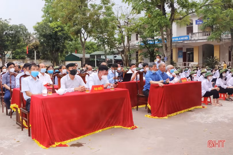 Hơn 500 triệu đồng đóng góp vào Quỹ Khuyến học - khuyến tài Trường THPT Cẩm Xuyên