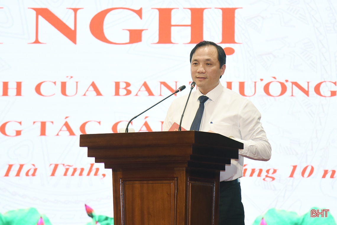 Ban Thường vụ Tỉnh ủy Hà Tĩnh công bố các quyết định luân chuyển, điều động, bổ nhiệm cán bộ