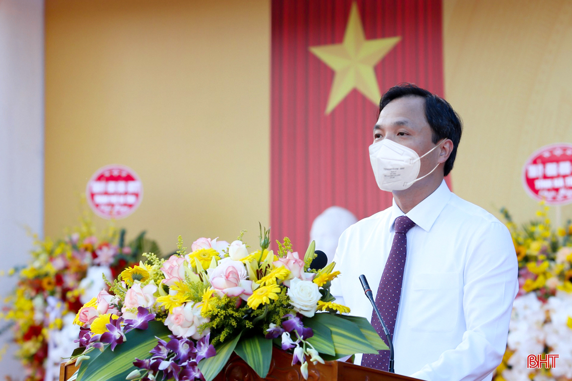 Hà Tĩnh khai giảng năm học mới, truyền hình trực tiếp từ Trường THCS Lê Văn Thiêm