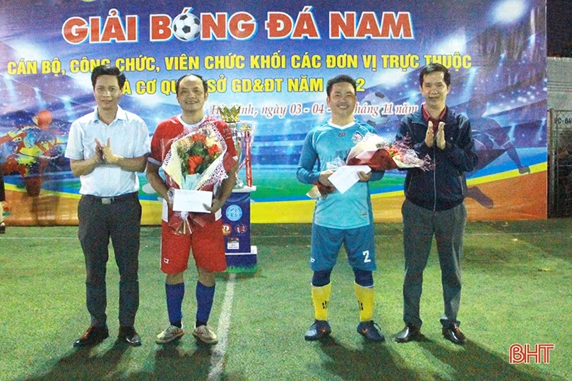 Trường THPT Lê Hữu Trác vô địch Giải Bóng đá nam cán bộ, công chức, viên chức ngành GD&ĐT Hà Tĩnh