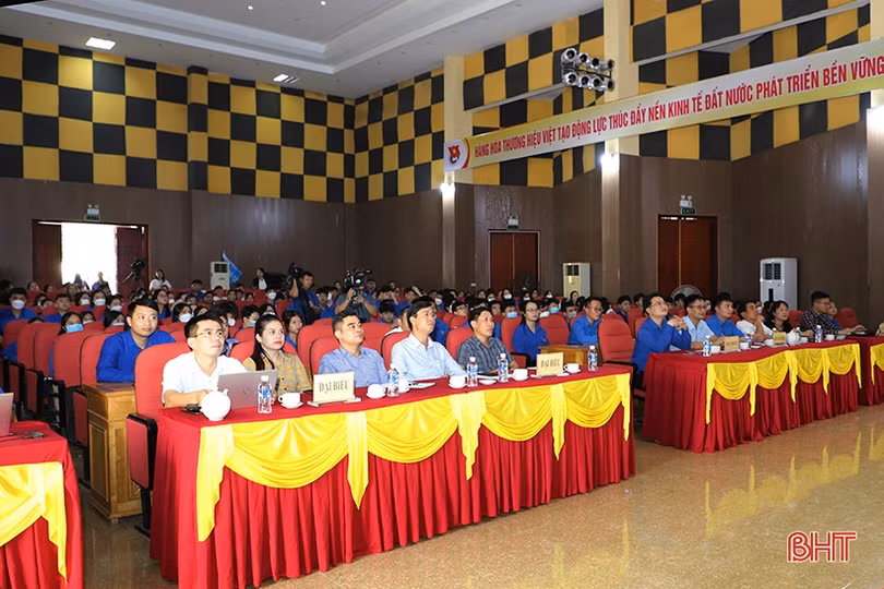 Tuổi trẻ Hà Tĩnh tìm hiểu kiến thức tiêu dùng hàng Việt