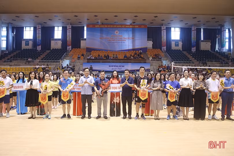 Hương Sơn vô địch giải bóng chuyền hơi nam nữ tranh Cúp Đại đoàn kết Hà Tĩnh