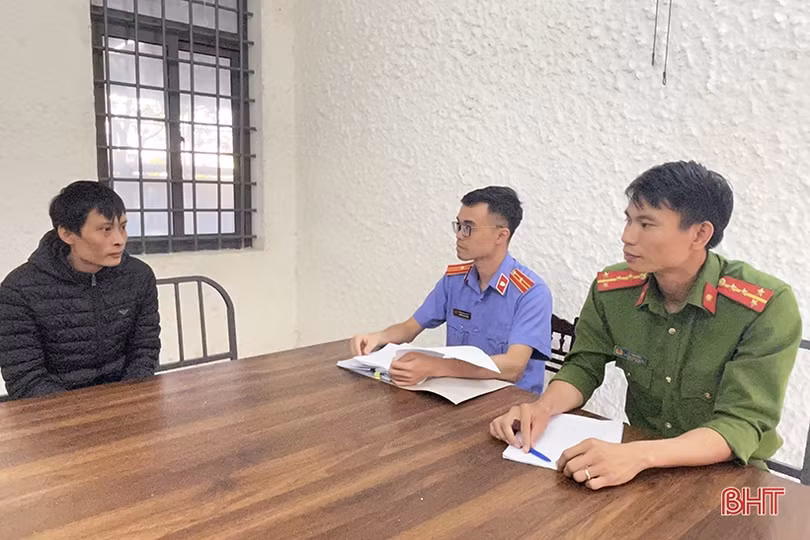 Công an Hương Sơn 3 ngày bắt 4 đối tượng tàng trữ ma túy