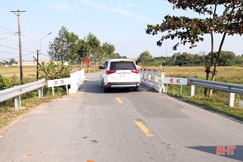 Nguy cơ tai nạn từ nhiều cây cầu “thắt cổ chai” ở xã ven đô Hà Tĩnh