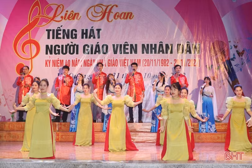Đức Lĩnh đạt giải xuất sắc Liên hoan “Tiếng hát người giáo viên Nhân dân”