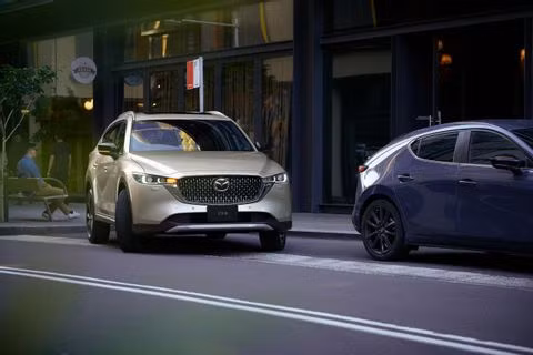 Mazda CX-8 2023 ra mắt: Nâng cấp thiết kế và công nghệ