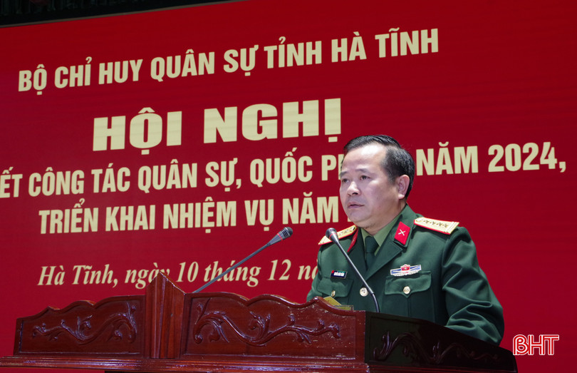 Đại tá Nguyễn Xuân Thắng - Chỉ huy trưởng Bộ CHQS tỉnh kết luận hội nghị.