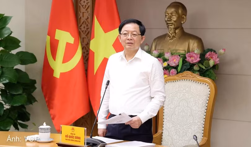 Phó Thủ tướng Hồ Quốc Dũng phát biểu tại cuộc họp về dự án Luật Đất đai sửa đổi, sáng 21/9. Ảnh: VGP