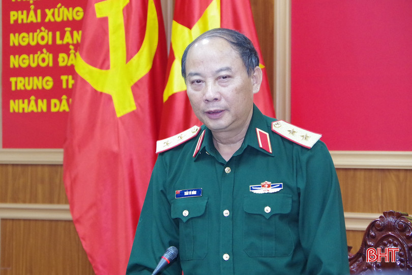 Trung tướng Trần Võ Dũng - Bí thư Đảng ủy, Chính ủy Quân khu 4 kết luận cuộc kiểm tra.