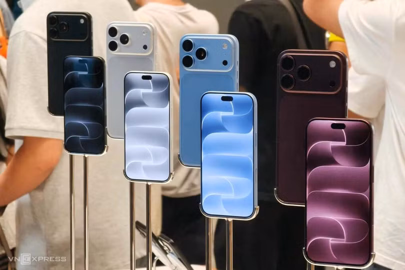 iPhone 18 Pro và iPhone 18 Pro Max tại Apple Store Thượng Hải, Trung Quốc. Ảnh: Trọng Đạt