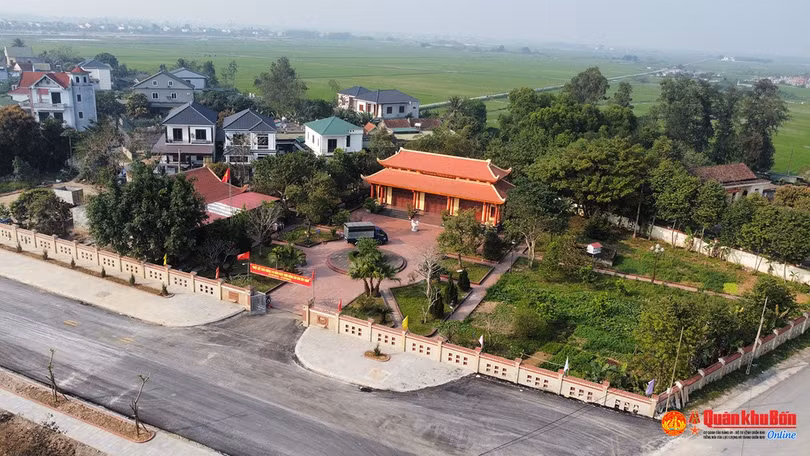 nha-tuong-niem-dai-tuong-chu-huy-man-1.jpg