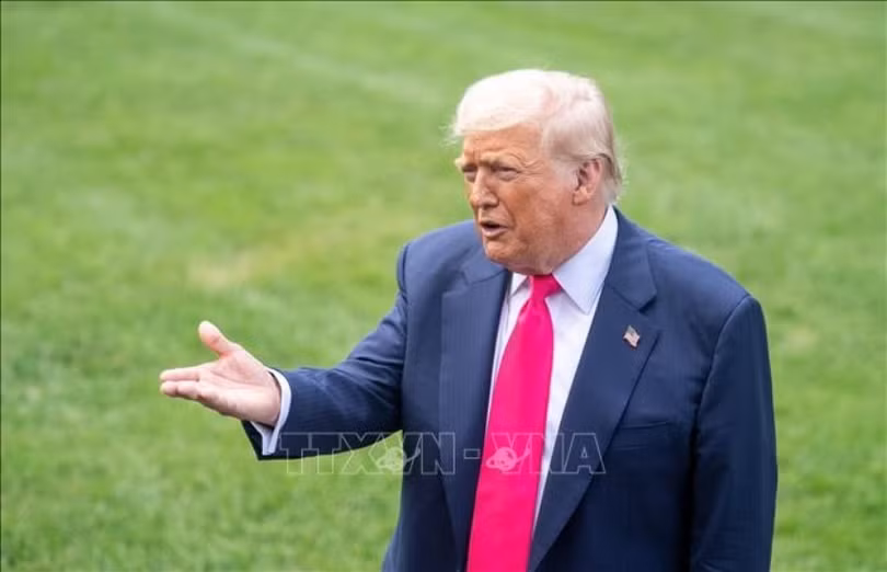 trump-8825-10.jpg