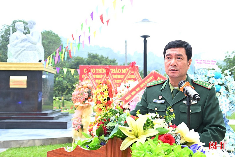 Đại tá Bùi Hồng Thanh - Chỉ huy trưởng BĐBP Hà Tĩnh phát biểu tại buổi lễ.