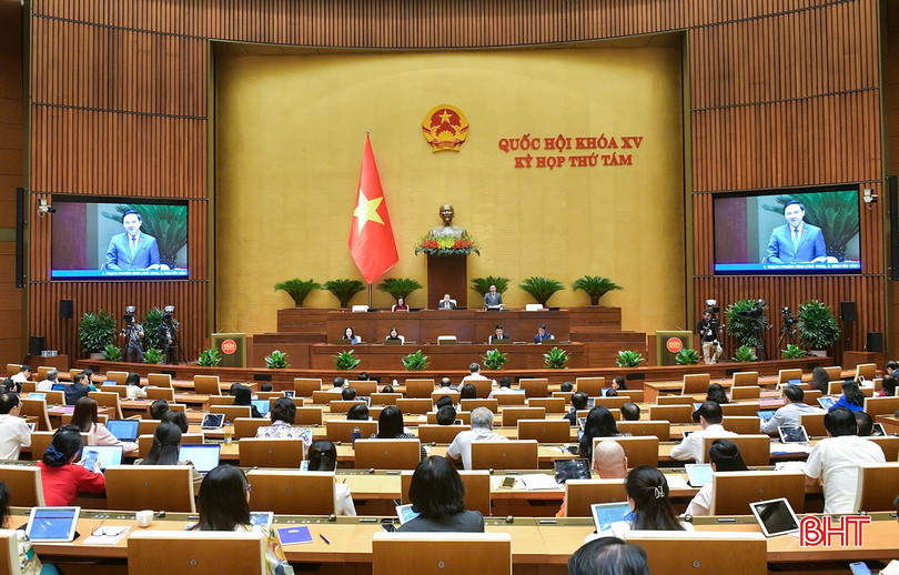 Toàn cảnh phiên họp.