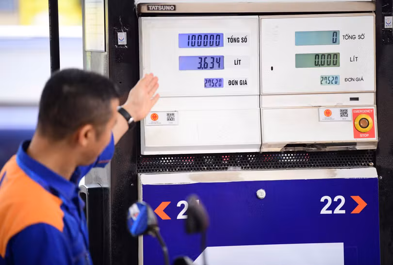 Điều chỉnh giá xăng dầu trong nước từ 15h ngày 29-10 - Ảnh minh họa: Q.ĐỊNH