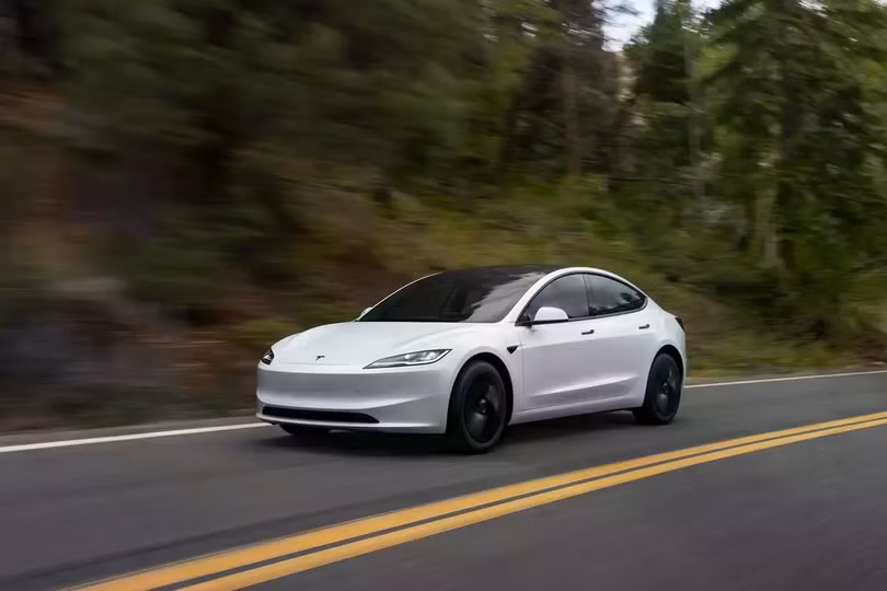 Xe Tesla Model 3. Ảnh: Cars
