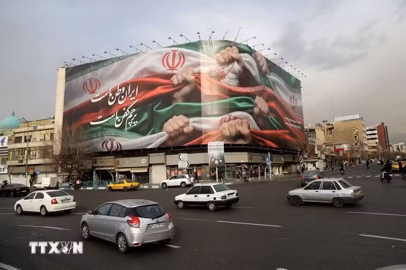 ttxvn-kinh-te-iran-1408jpg.jpg