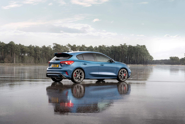 Ford Focus ST 2019 bất ngờ trình diện - Ảnh 5. Ford Focus ST 2019 bất ngờ trình diện