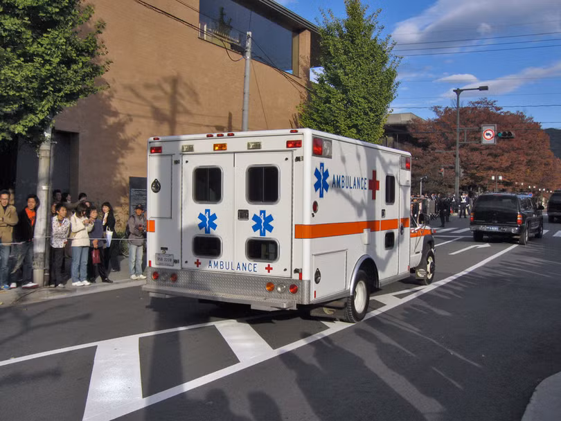 Đội hình xe hộ tống của ông Trump vận hành như thế nào?