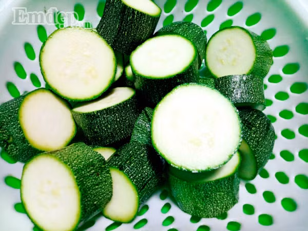 Canh mướp nấu cá thát lát vừa ngon vừa mát cho bữa trưa