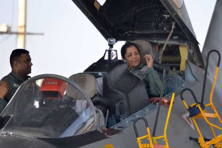 Chân dung các nữ bộ trưởng quốc phòng trên thế giới