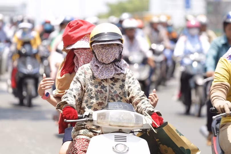 Nắng và tia UV ảnh hưởng đến sức khỏe thế nào?