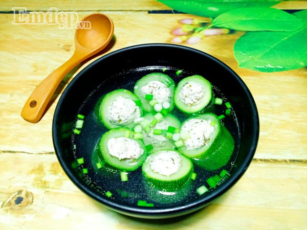 Canh mướp nấu cá thát lát vừa ngon vừa mát cho bữa trưa