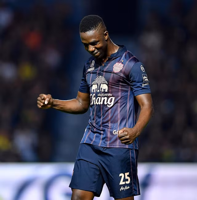 64 phút “chào sân” đáng nhớ của Xuân Trường ở Buriram