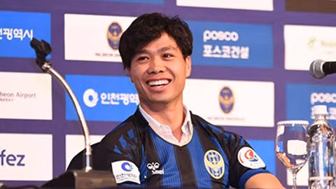 Công Phượng ghi bàn cho Incheon United trong trận ra mắt