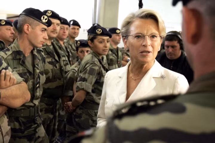 Chân dung các nữ bộ trưởng quốc phòng trên thế giới