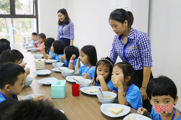 Trẻ mầm non háo hức tham gia CLB Tiền tiểu học Trường Albert Einstein